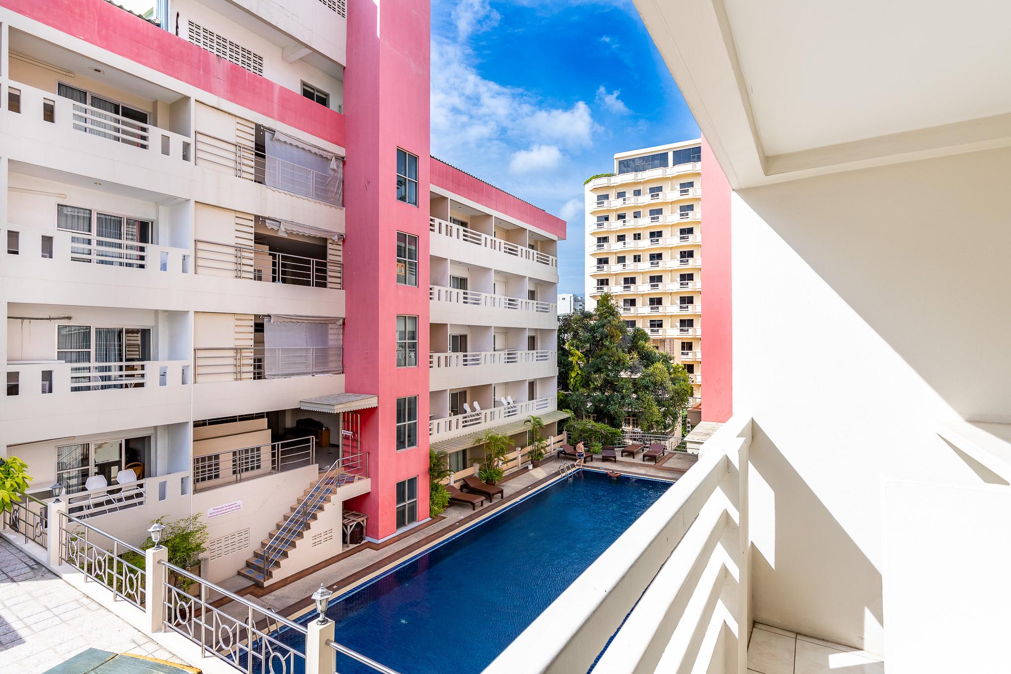 Eastiny Place Hotel Pattaya Exterior photo