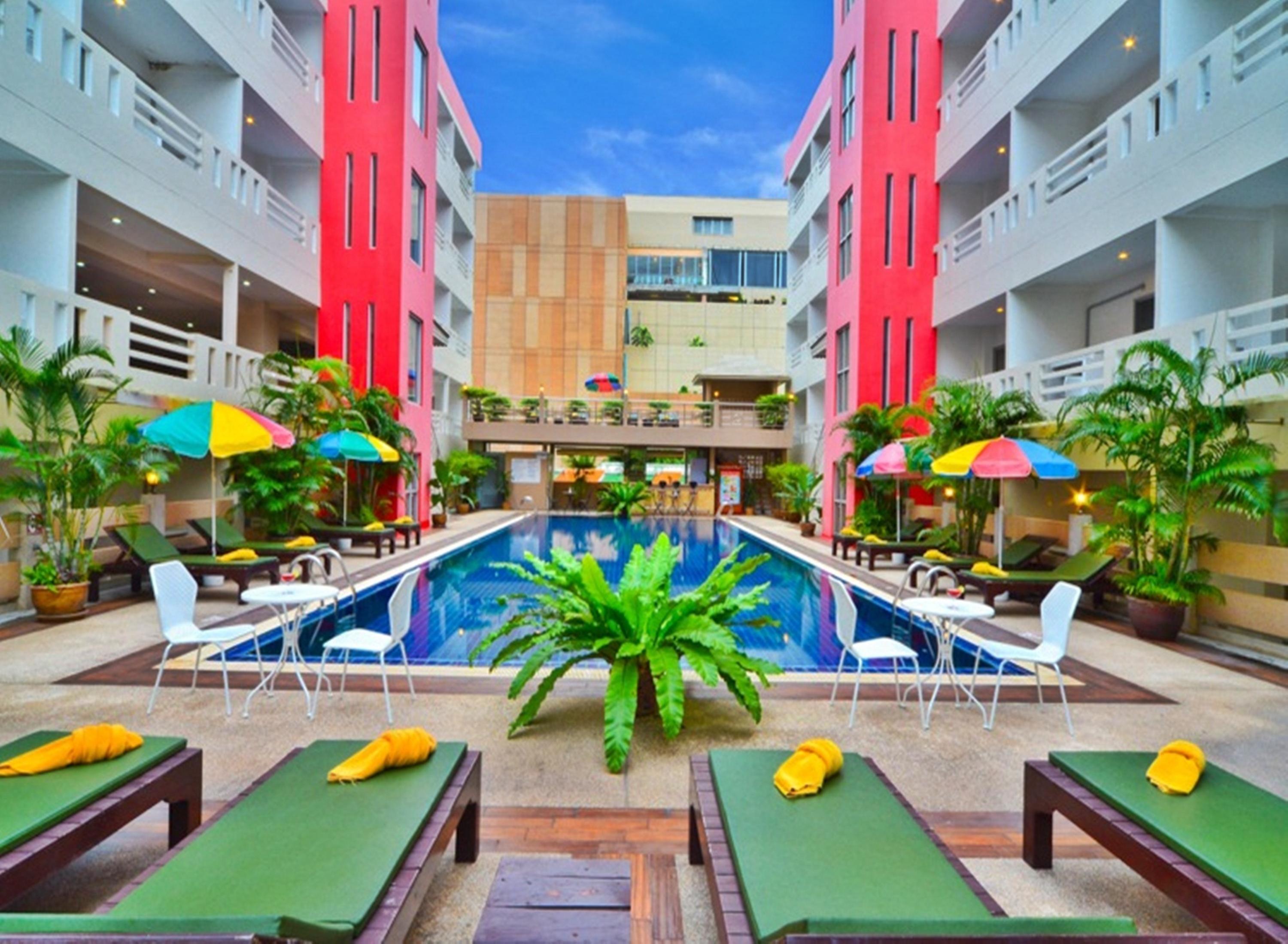 Eastiny Place Hotel Pattaya Exterior photo