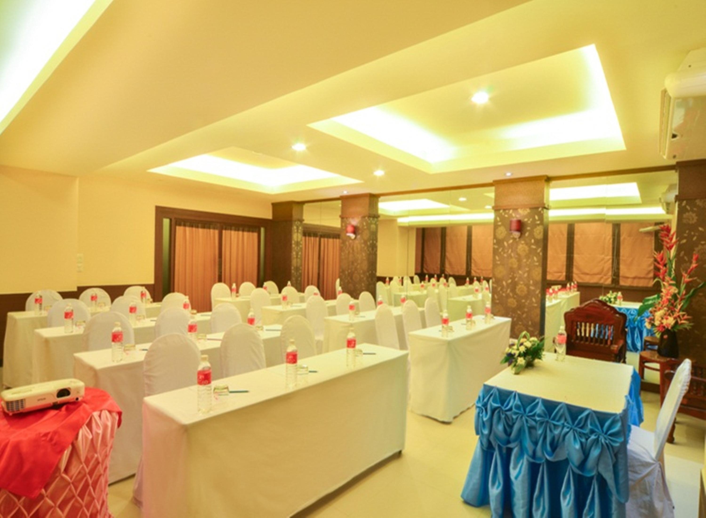 Eastiny Place Hotel Pattaya Exterior photo