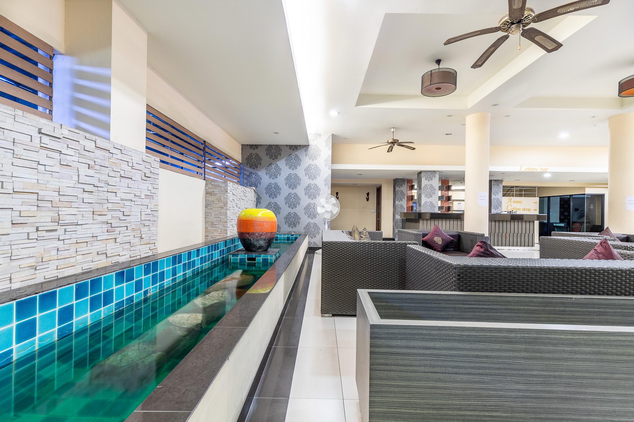 Eastiny Place Hotel Pattaya Exterior photo