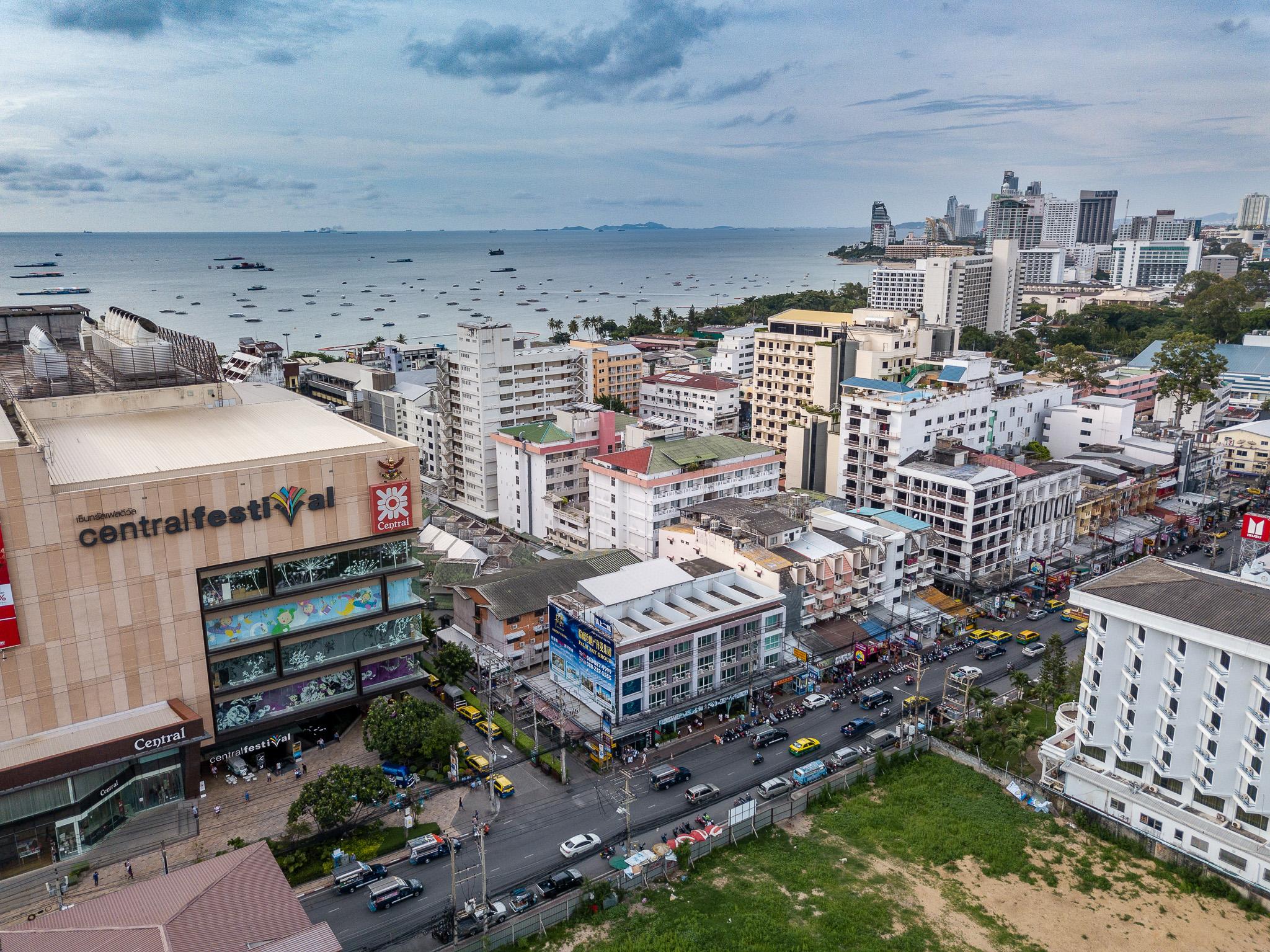Eastiny Place Hotel Pattaya Exterior photo
