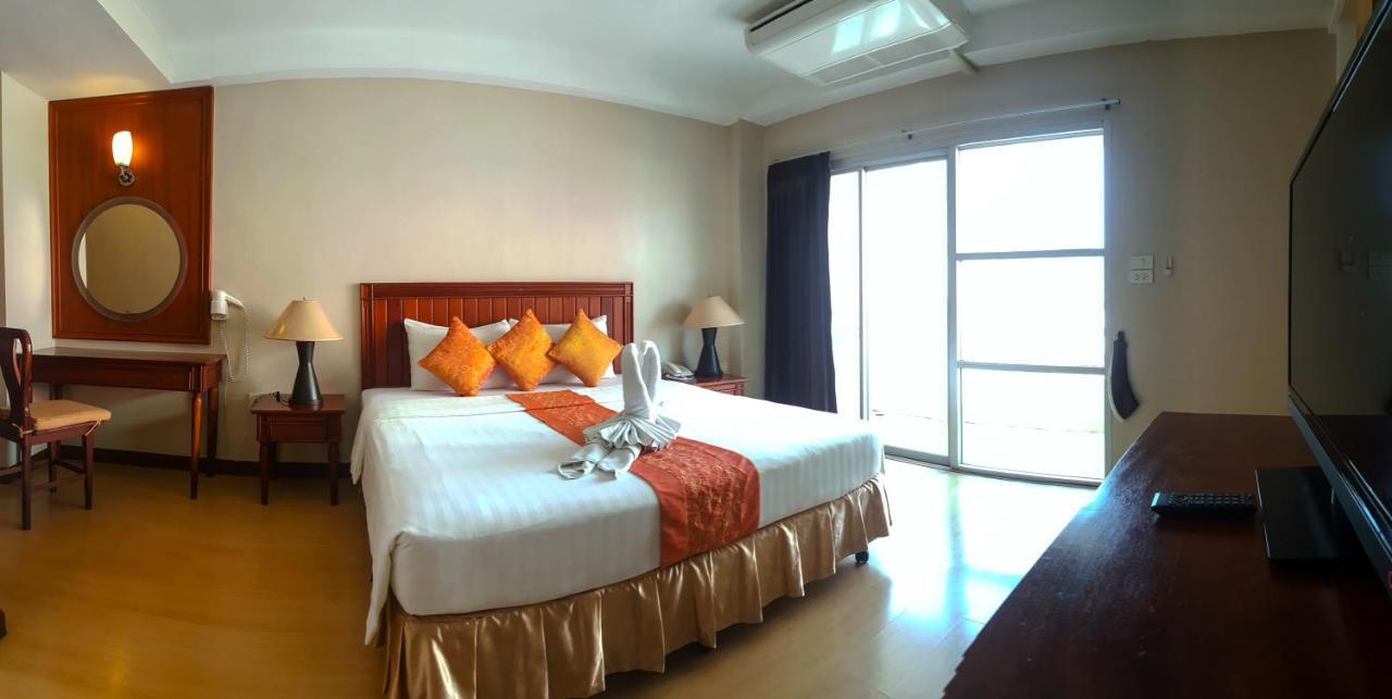 Eastiny Place Hotel Pattaya Exterior photo