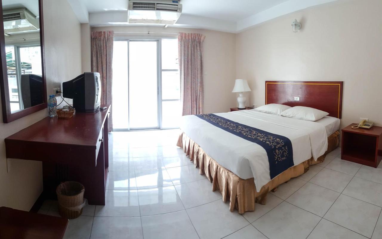 Eastiny Place Hotel Pattaya Exterior photo